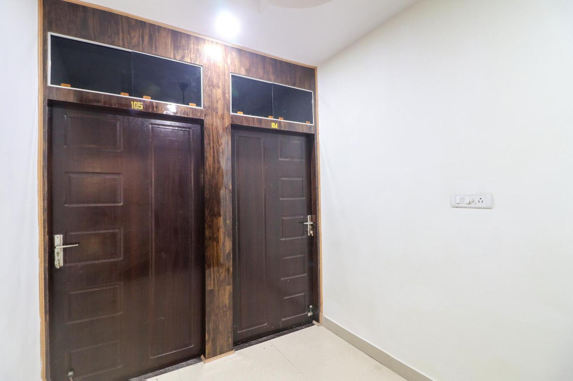 Chinhat Hotel O Rodstar מראה חיצוני תמונה