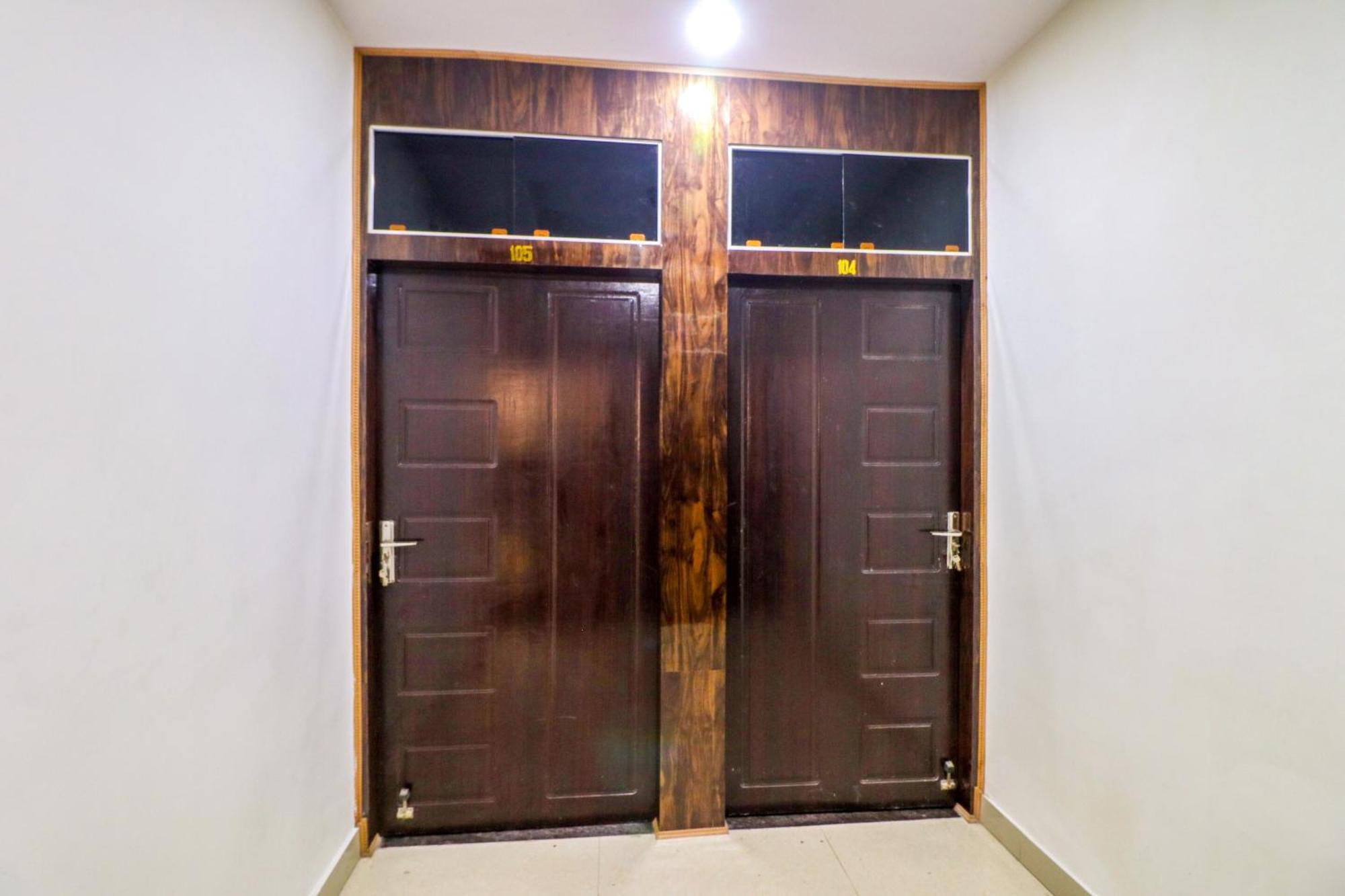 Chinhat Hotel O Rodstar מראה חיצוני תמונה